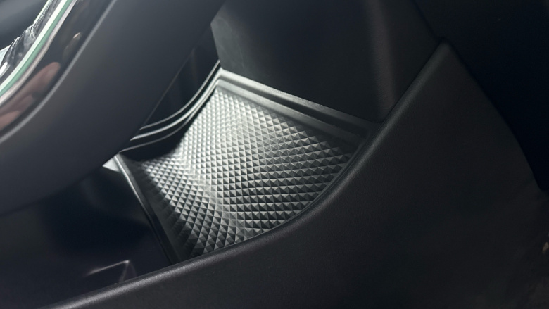 Land Rover Range Rover Evoque 2.0 P200 R-Dynamic S 5dr Auto Petrol Hatchback